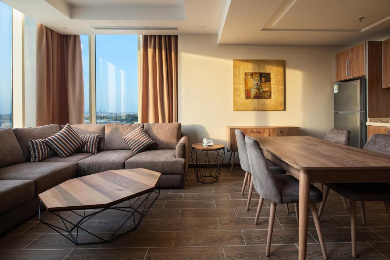 Aparthotel Mirada Purple - Zahra 4*